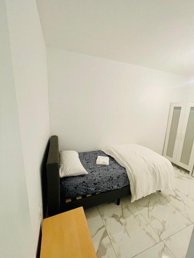 Queen Apartments Santa Coloma de Gramanet Εξωτερικό φωτογραφία