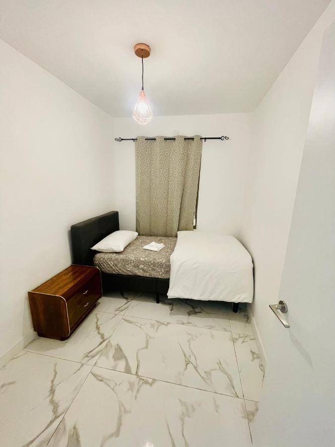 Queen Apartments Santa Coloma de Gramanet Εξωτερικό φωτογραφία