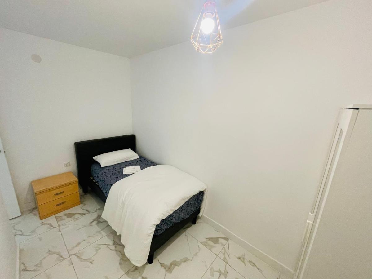 Queen Apartments Santa Coloma de Gramanet Εξωτερικό φωτογραφία